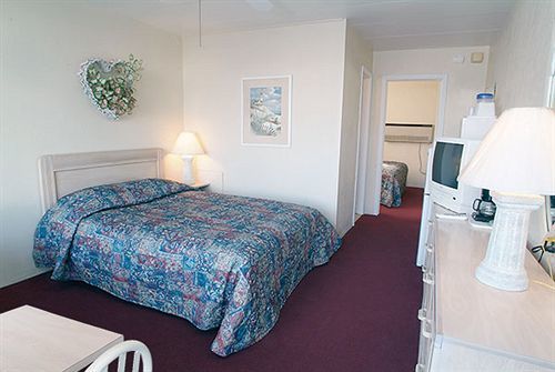 Caprice Motel - Wildwood Room photo